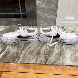 Nike Court Legacy Lift Women's (Premium Leather)